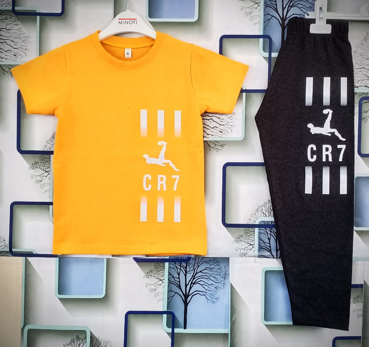 CR 7 YELLOW SET ITEM